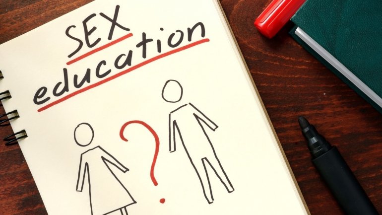 Сексуальна освіта в Каховці за підтримки “Поруч”