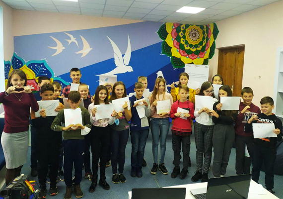 Навчальний заклад в Україні запустив пілотний проєкт навчальної програми миру