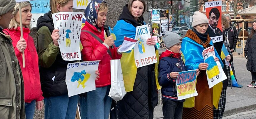 Волонтери “Поруч”